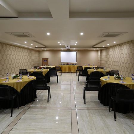 Grand Kailash Hotel Aurangabad  Exterior photo