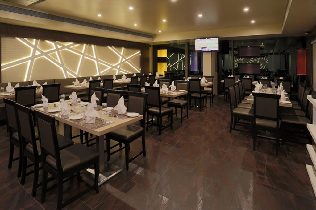 Grand Kailash Hotel Aurangabad  Exterior photo
